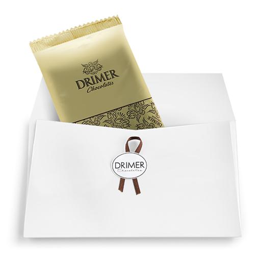 Estuche de chocolate (incluye tarjeta dedicatoria personalizada)